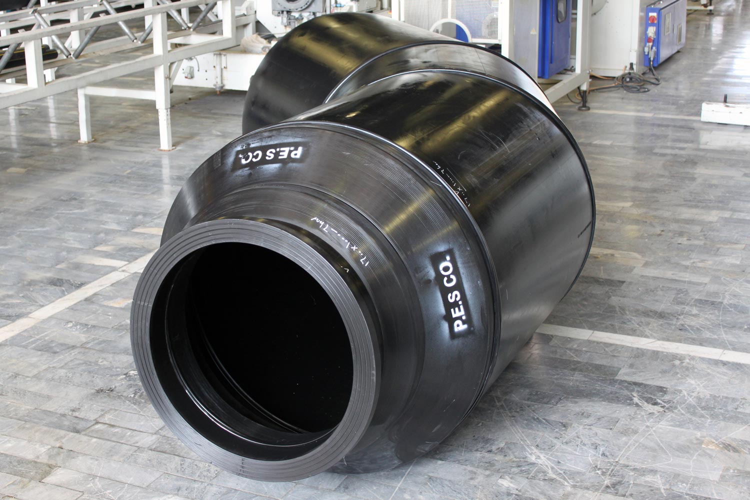 welding-1600mm-elbow-to-Reducer-3